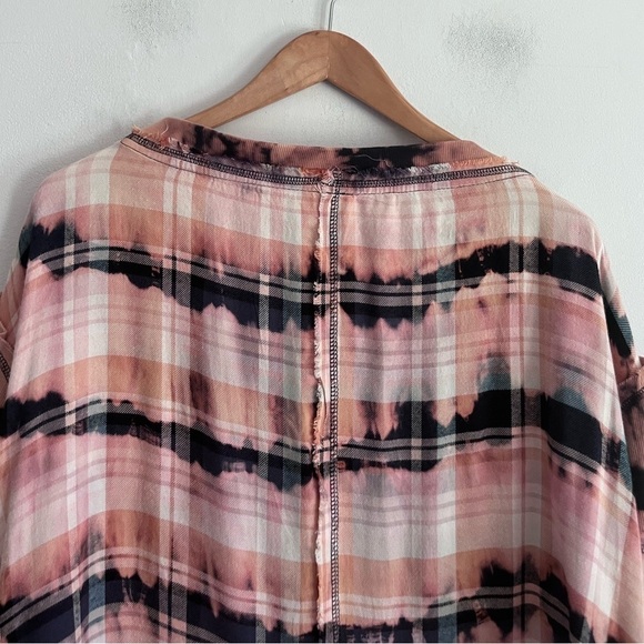 Free people Tie Dye Frayed Oversized Top - Picture 4 of 5